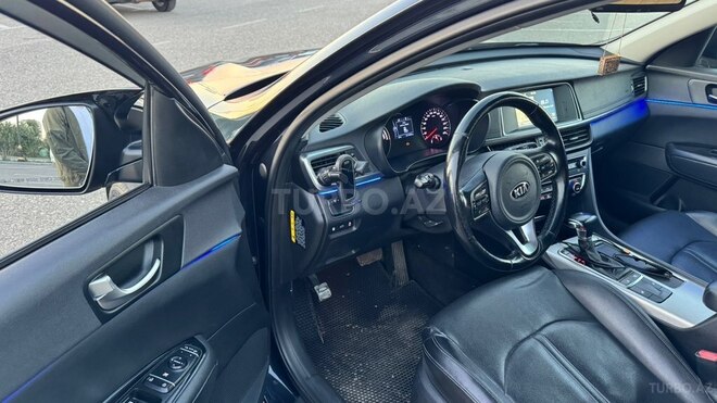 Kia K5-16