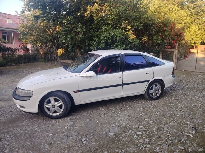 Opel Vectra-3