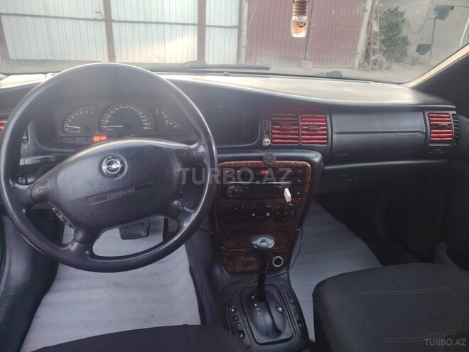 Opel Vectra-8