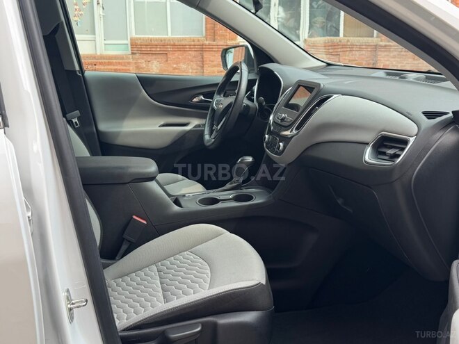 Chevrolet Equinox-12