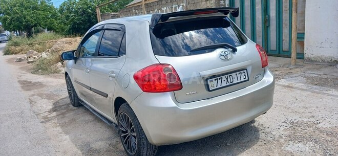 Toyota Auris-5