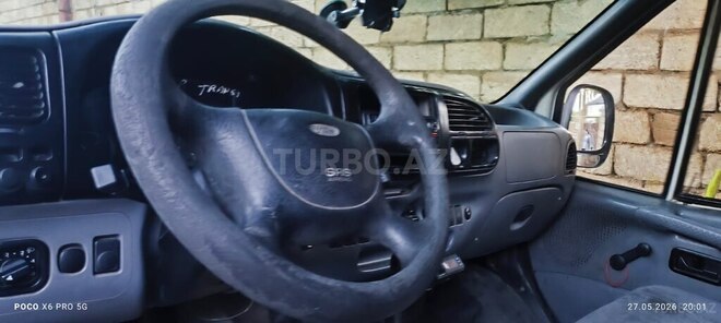Ford Transit-3