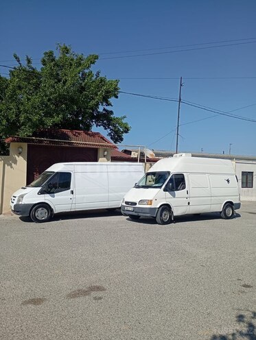 Ford Transit-12