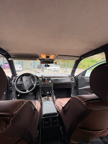 Mercedes E 240-3