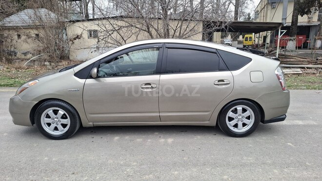 Toyota Prius-3