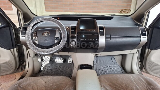 Toyota Prius-9