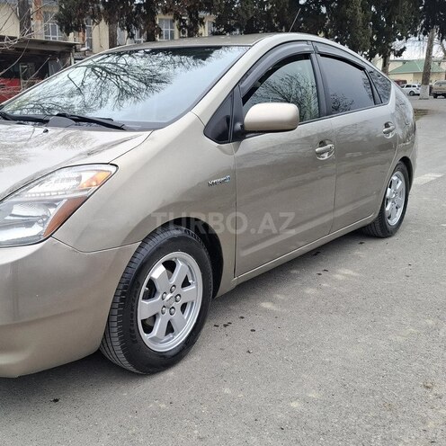 Toyota Prius-11