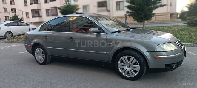 Volkswagen Passat-8