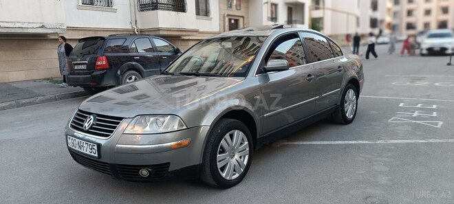 Volkswagen Passat-12