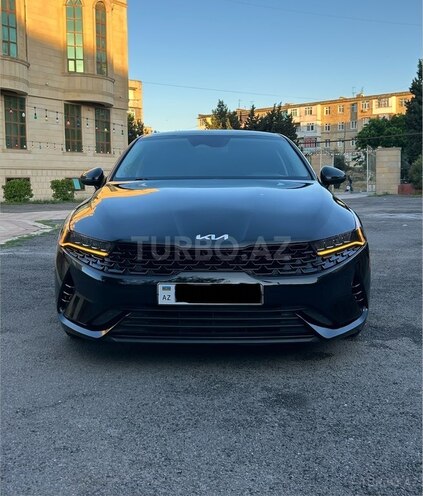 Kia K5-1