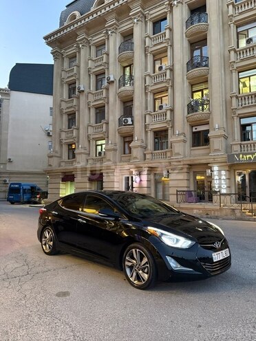 Hyundai Elantra-7