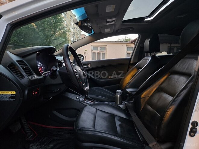 Kia Forte-12