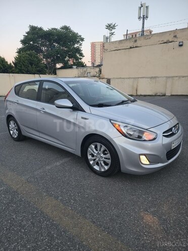 Hyundai Accent-3