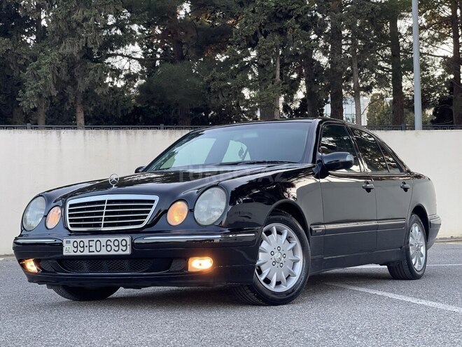 Mercedes E 240-12