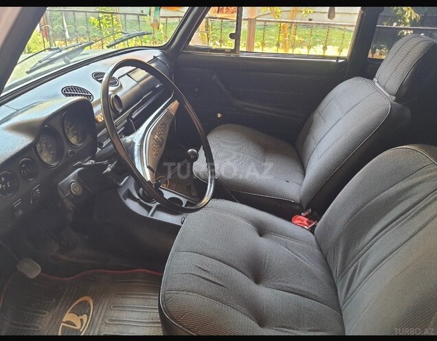 LADA (VAZ) 2106-5