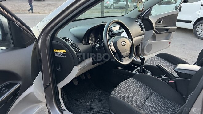 Kia Ceed-17