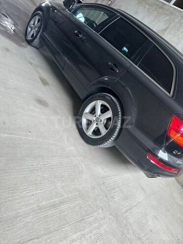 Audi Q7-3