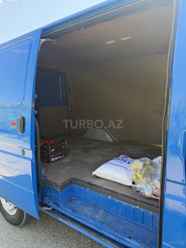 Ford Transit-3