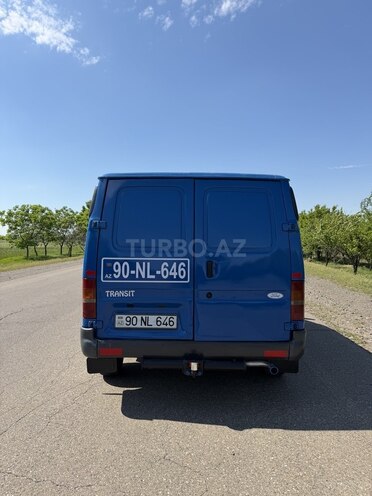 Ford Transit-7