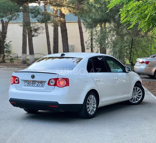 Volkswagen Jetta-4