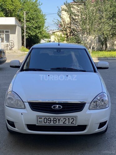 LADA (VAZ) Priora-1