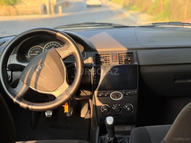 LADA (VAZ) Priora-11