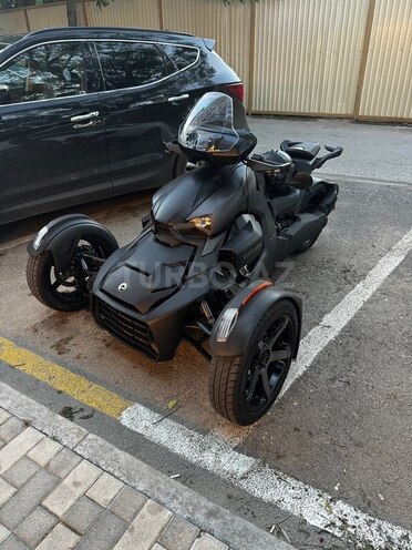 Can-Am Ryker-9