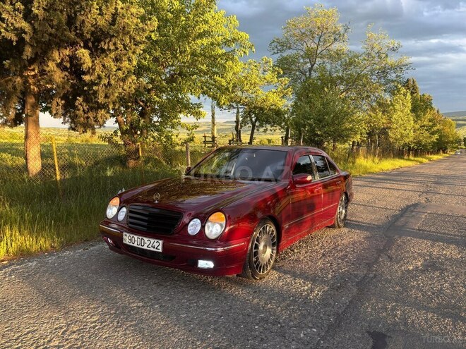 Mercedes E 240-2