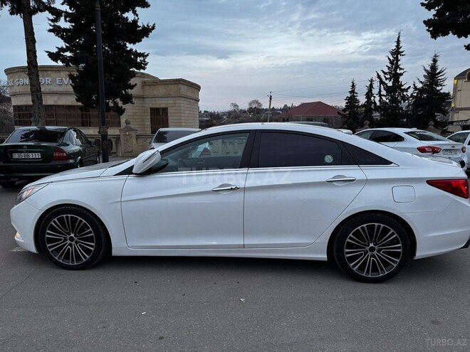 Hyundai Sonata-3