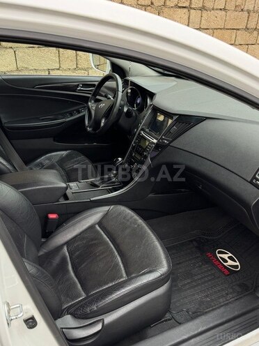 Hyundai Sonata-6