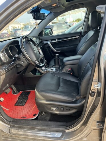 Kia Sorento-6