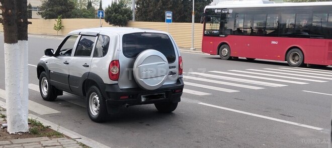Chevrolet Niva-6