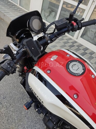 Yamaha XSR900-2