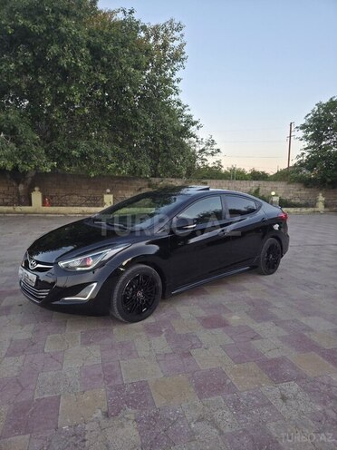 Hyundai Elantra-2