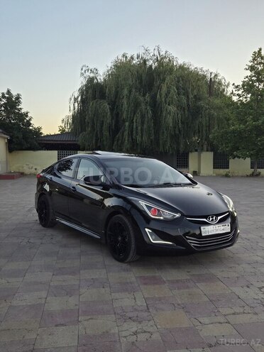 Hyundai Elantra-3
