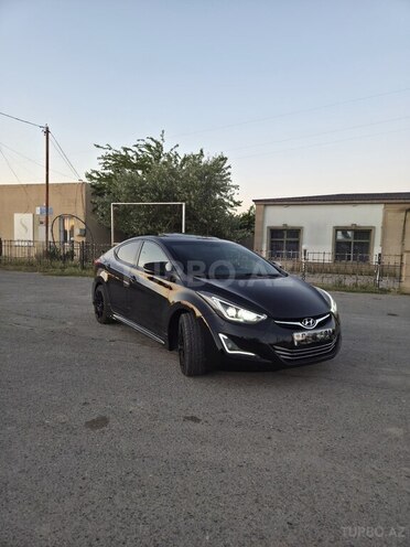 Hyundai Elantra-8
