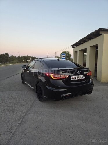 Hyundai Elantra-10