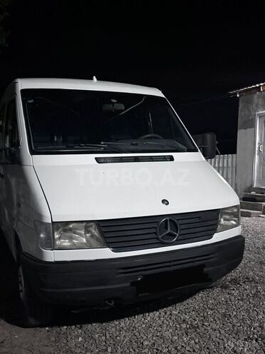 Mercedes Sprinter 208-14