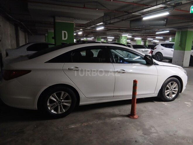 Hyundai Sonata-3