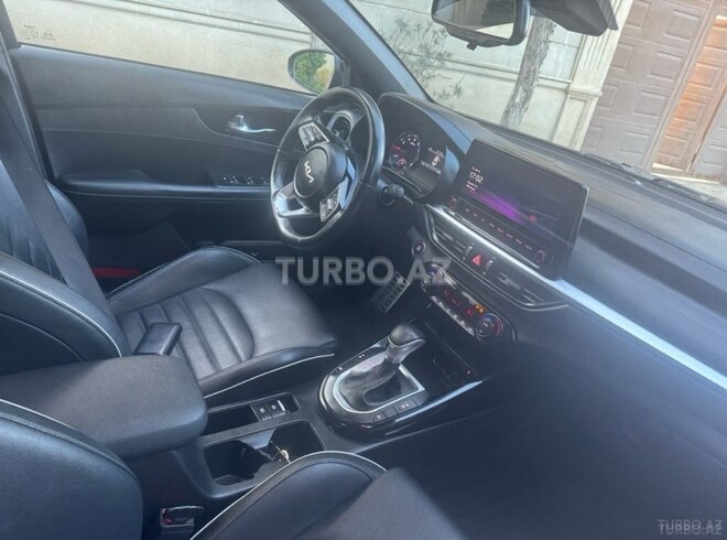 Kia Forte-13