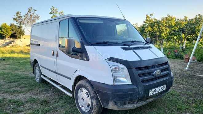 Ford Transit-2