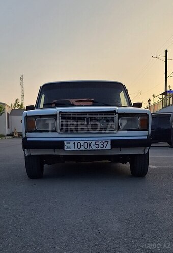 LADA (VAZ) 2107-1