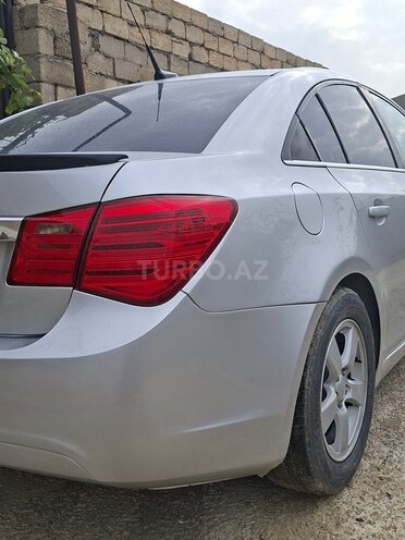 Chevrolet Cruze-11