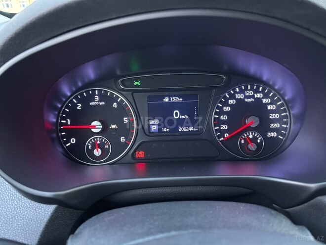 Kia Sorento-16