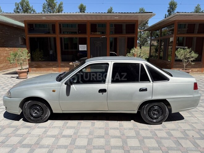 Daewoo Nexia-4