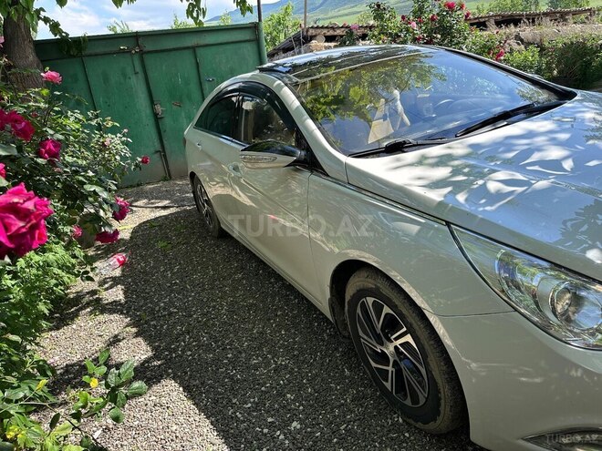 Hyundai Sonata-3