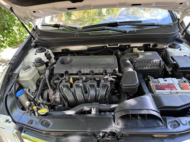 Hyundai Sonata-9