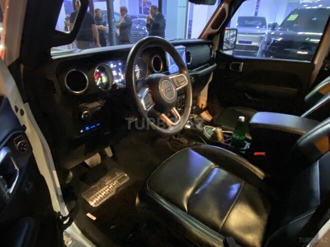 Jeep Wrangler-5