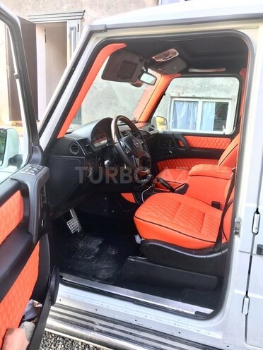 Mercedes G 270-8