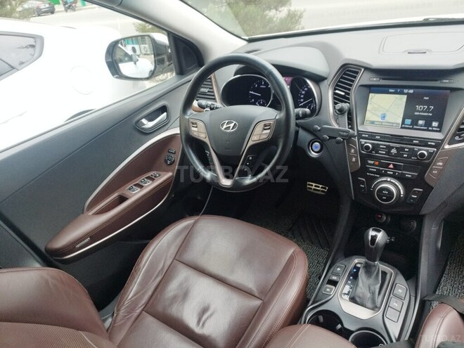Hyundai Santa Fe-5